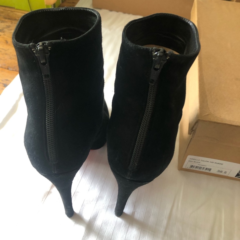 Christian Louboutin Arielle Talon Black Suede Ankle Booties size 38.5 - Picture 2 of 10